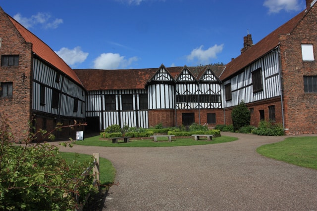 Medieval Manor Houses Facts Summary History Architecture
