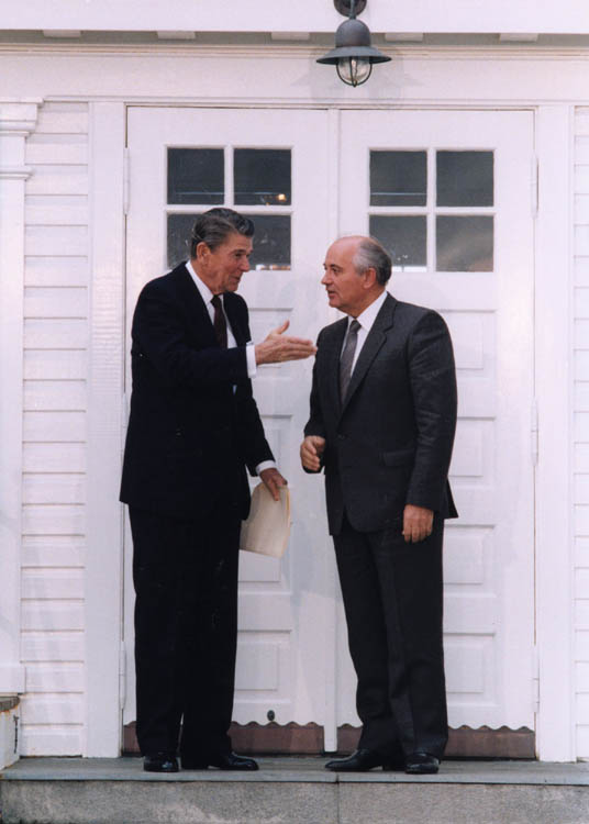 Reagan and Gorbachev in 1986
